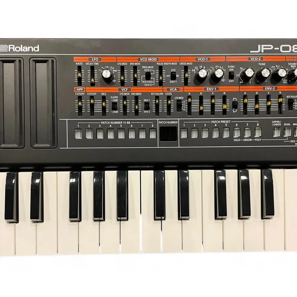 Used Roland JP-08 Synthesizer