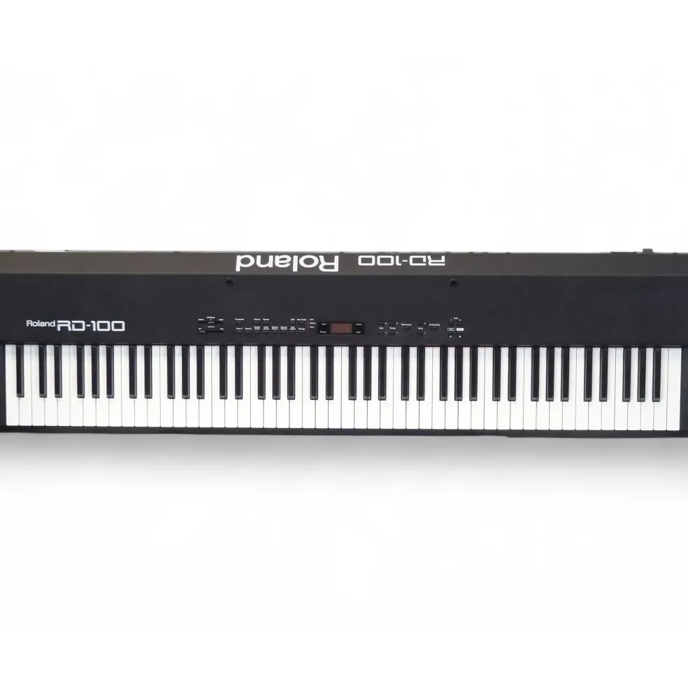 Used Roland RD-100 WITH HARD CASE Stage Piano