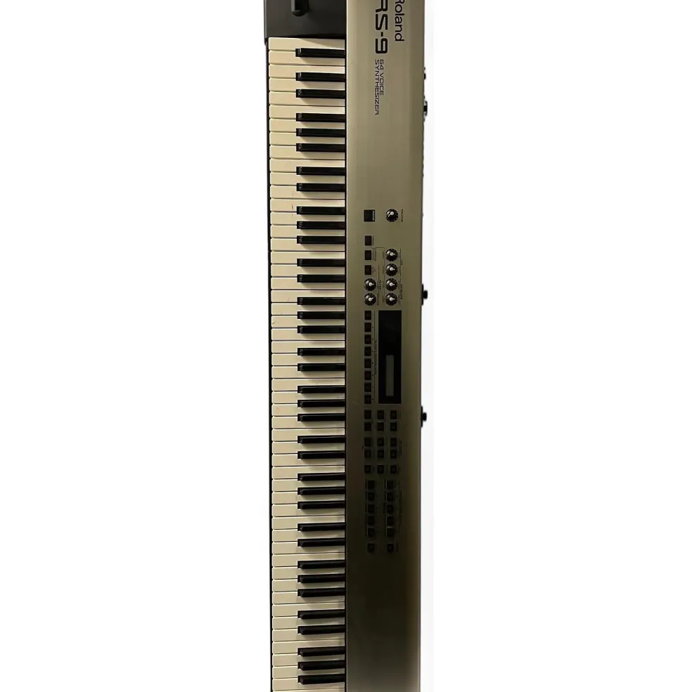 Used Roland RS-9 Synthesizer
