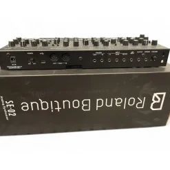 Used Roland SE-02 Synthesizer