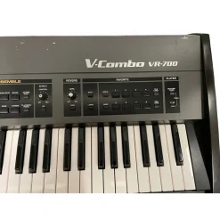Used Roland VR700 Organ