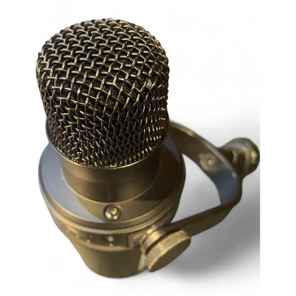 Used Shure MV7 Dynamic Microphone