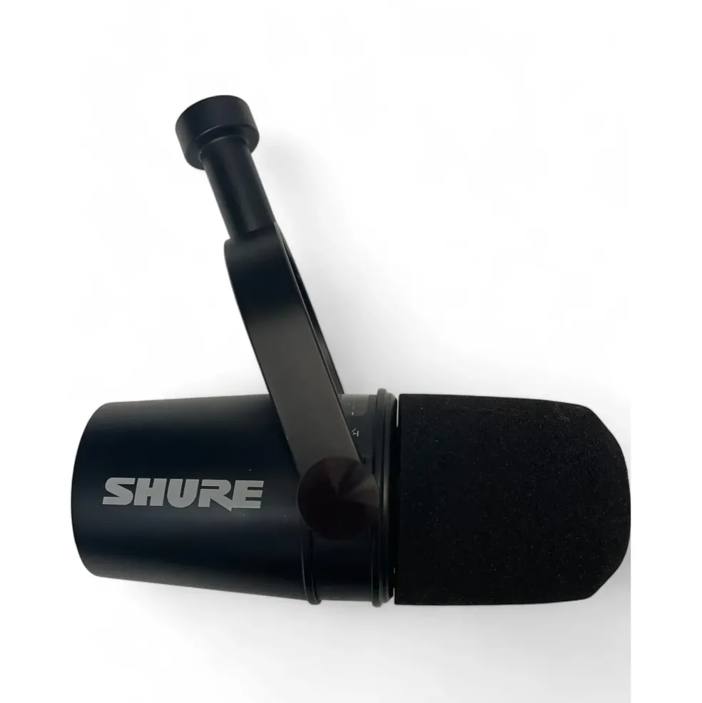 Used Shure MV7 Dynamic Microphone