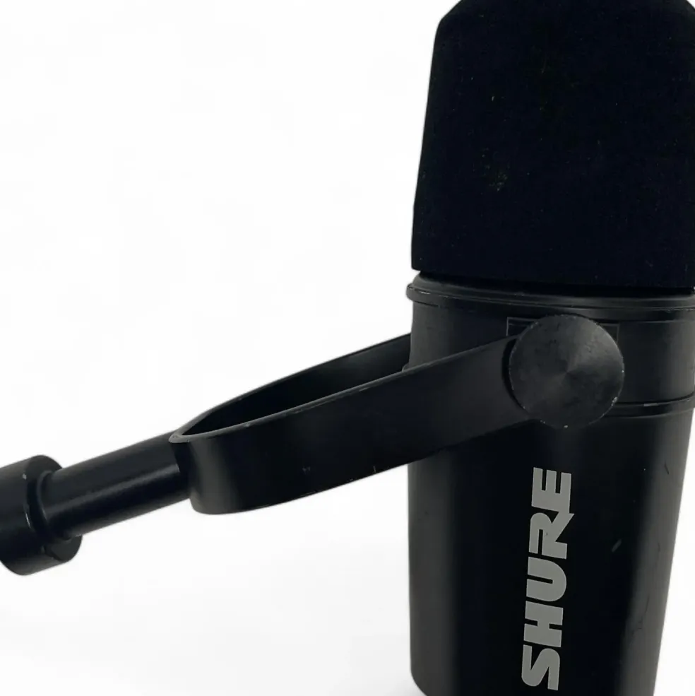 Used Shure MV7X Dynamic Microphone