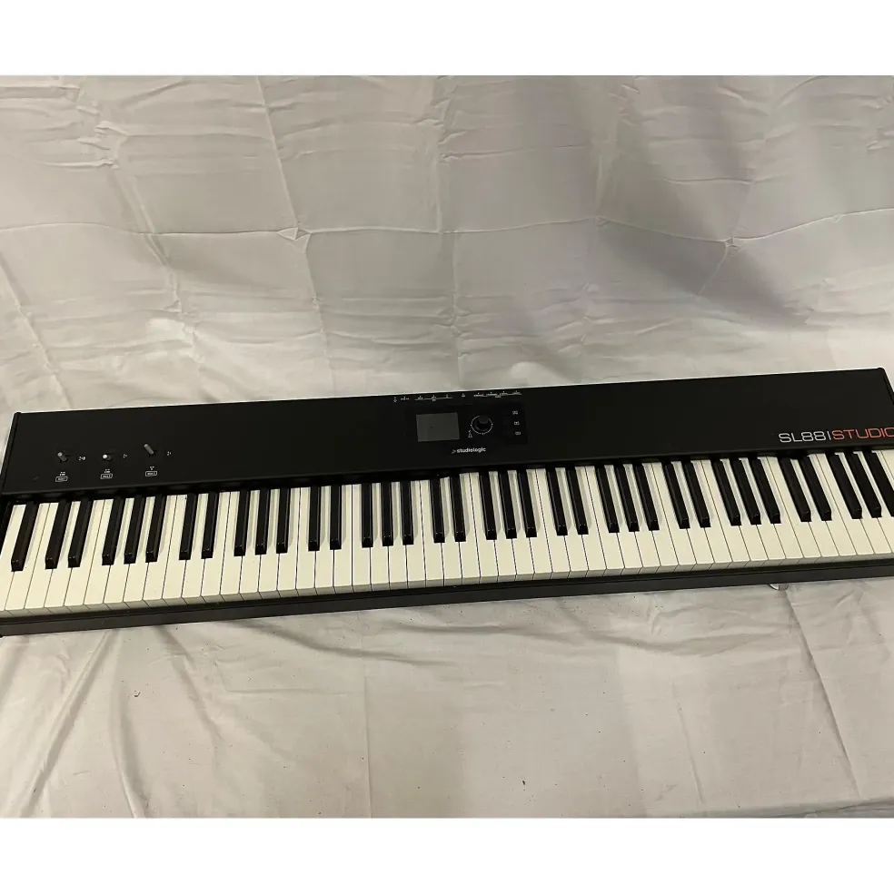 Used Studiologic SL88 STUDIO MIDI Controller