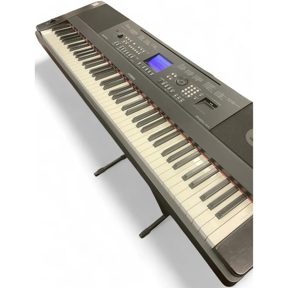 Used Yamaha DGX650 Digital Piano