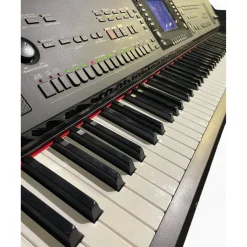 Used Yamaha Clavinova CVP-303 Digital Piano