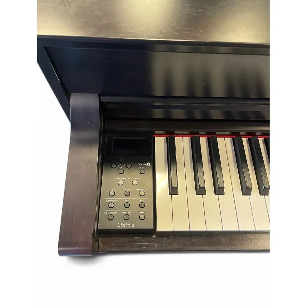 Used Yamaha CLP645 Digital Piano