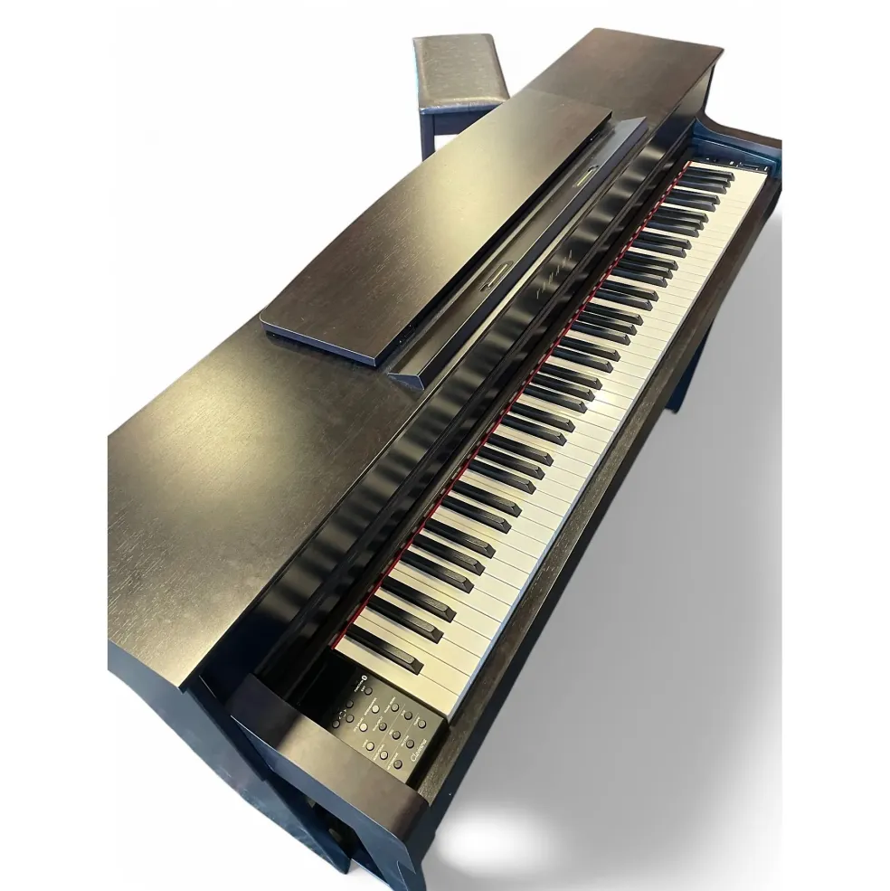 Used Yamaha CLP645 Digital Piano