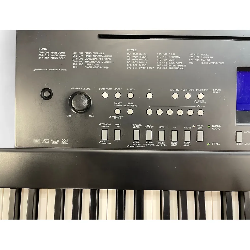 Used Yamaha DGX650 88 Key Portable Keyboard