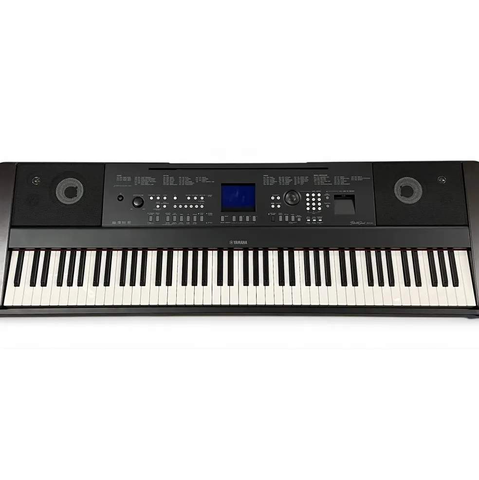 Used Yamaha DGX650 88 Key Portable Keyboard