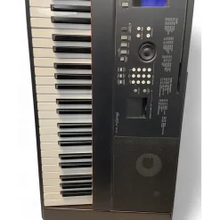 Used Yamaha DGX650 88 Key Portable Keyboard