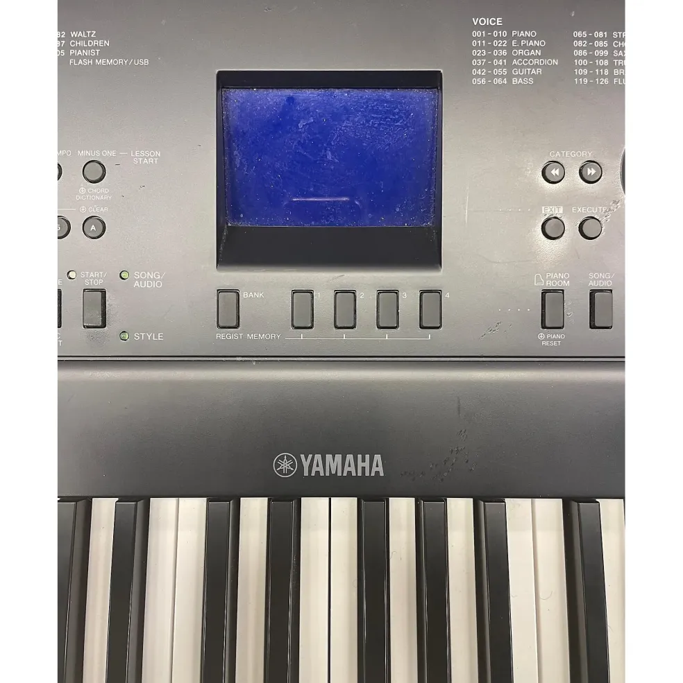 Used Yamaha DGX660 Portable Keyboard