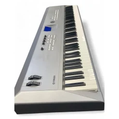 Used Yamaha MM8 88 Key Synthesizer