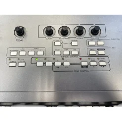 Used Yamaha MM8 88 Key Synthesizer