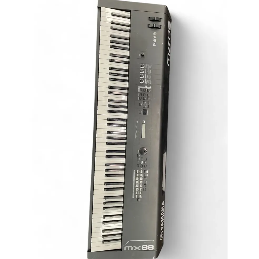 Used Yamaha MX88 Synthesizer