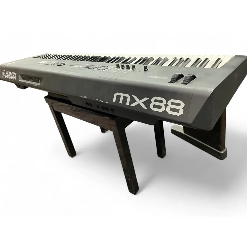 Used Yamaha MX88 Synthesizer