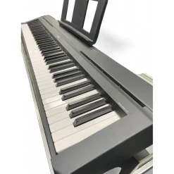 Used Yamaha p-71 Digital Piano