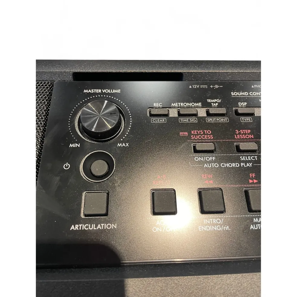 Used Yamaha PSR 383 Digital Piano