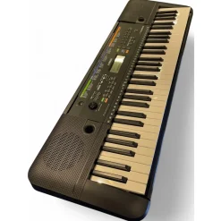 Used Yamaha psr e253 Digital Piano