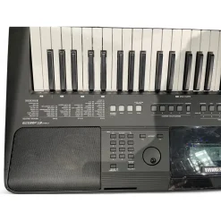 Used Yamaha PSRE463 61 key Portable Keyboard