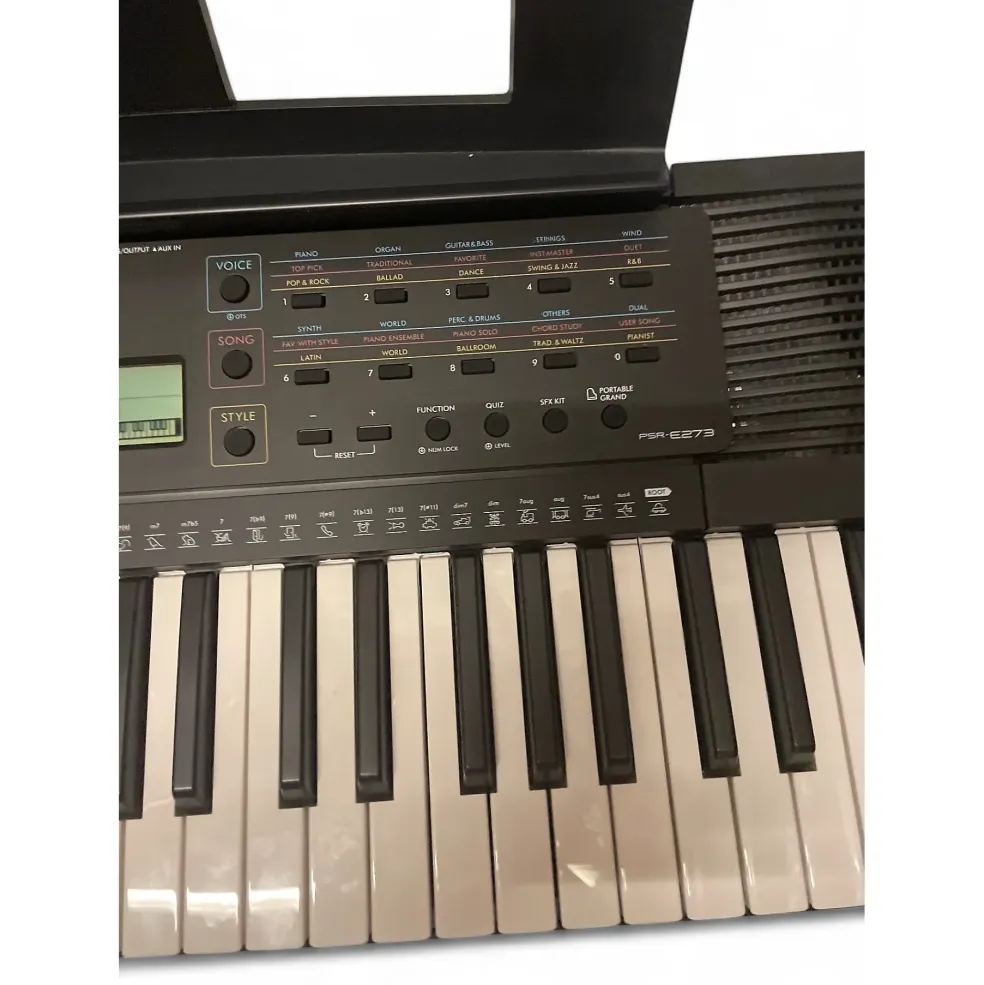 Used Yamaha PSRE273 Arranger Keyboard