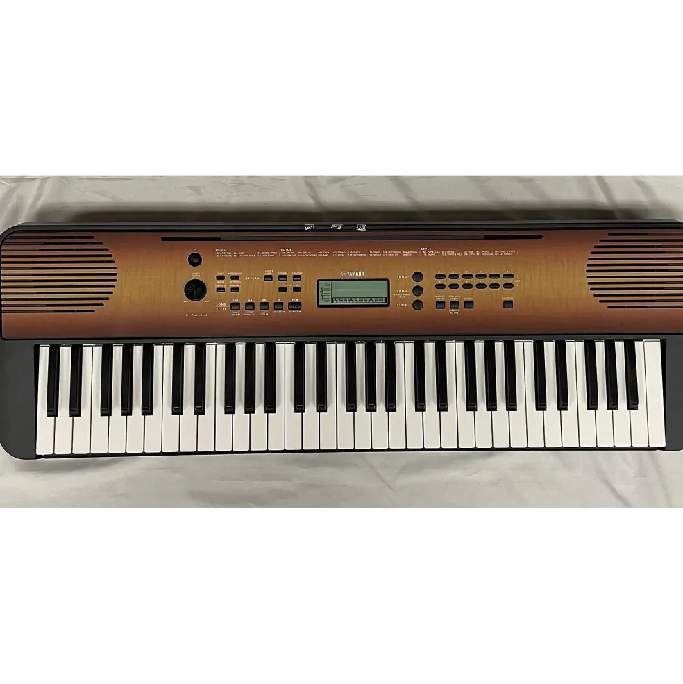 Used Yamaha PSRE360 Portable Keyboard