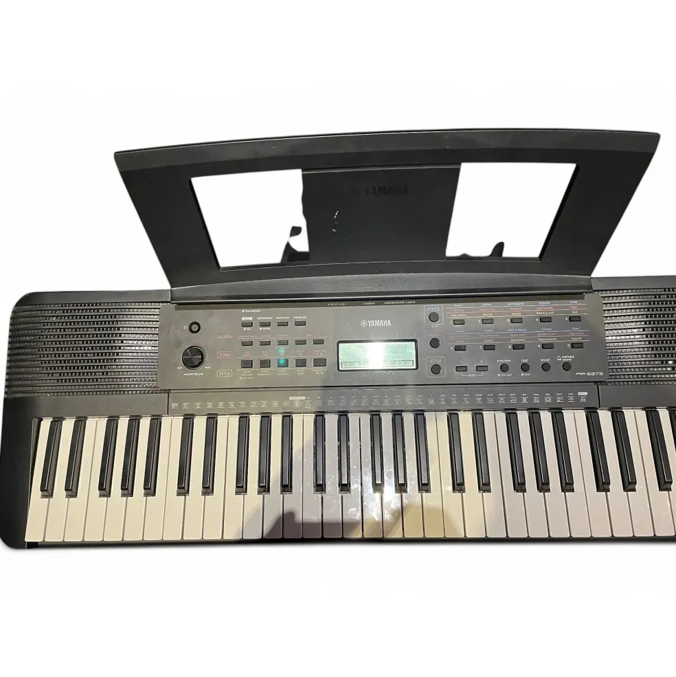 Used Yamaha PSRE273 Portable Keyboard