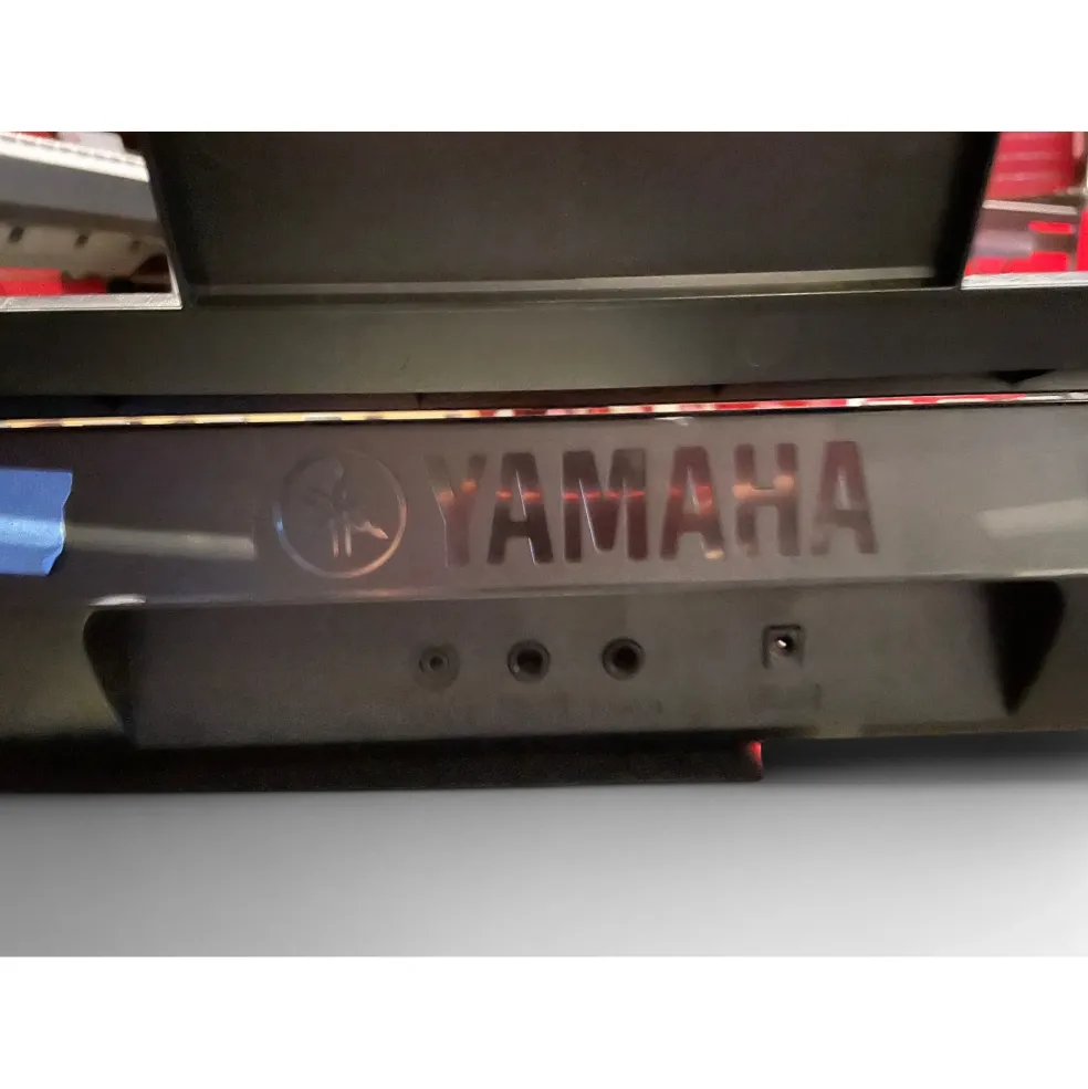 Used Yamaha PSRE273 Portable Keyboard