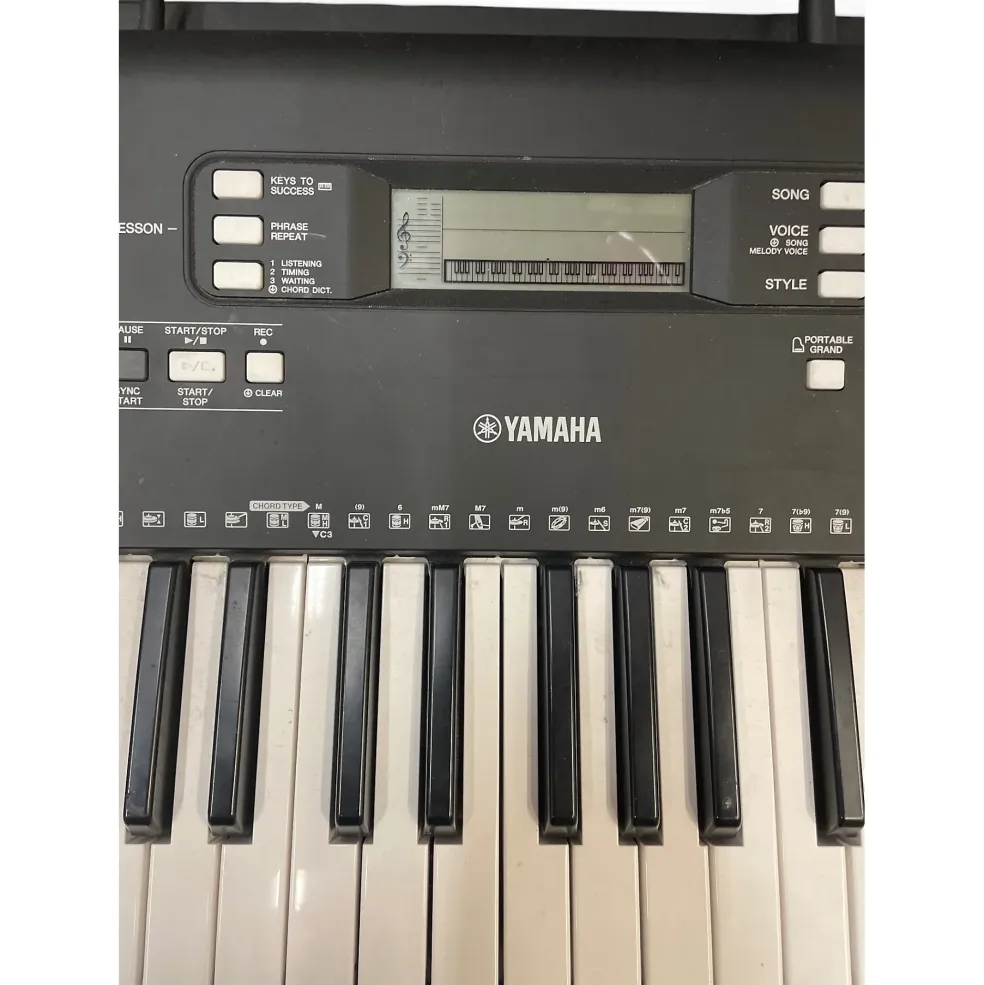 Used Yamaha PSREW300 76 Key Portable Keyboard