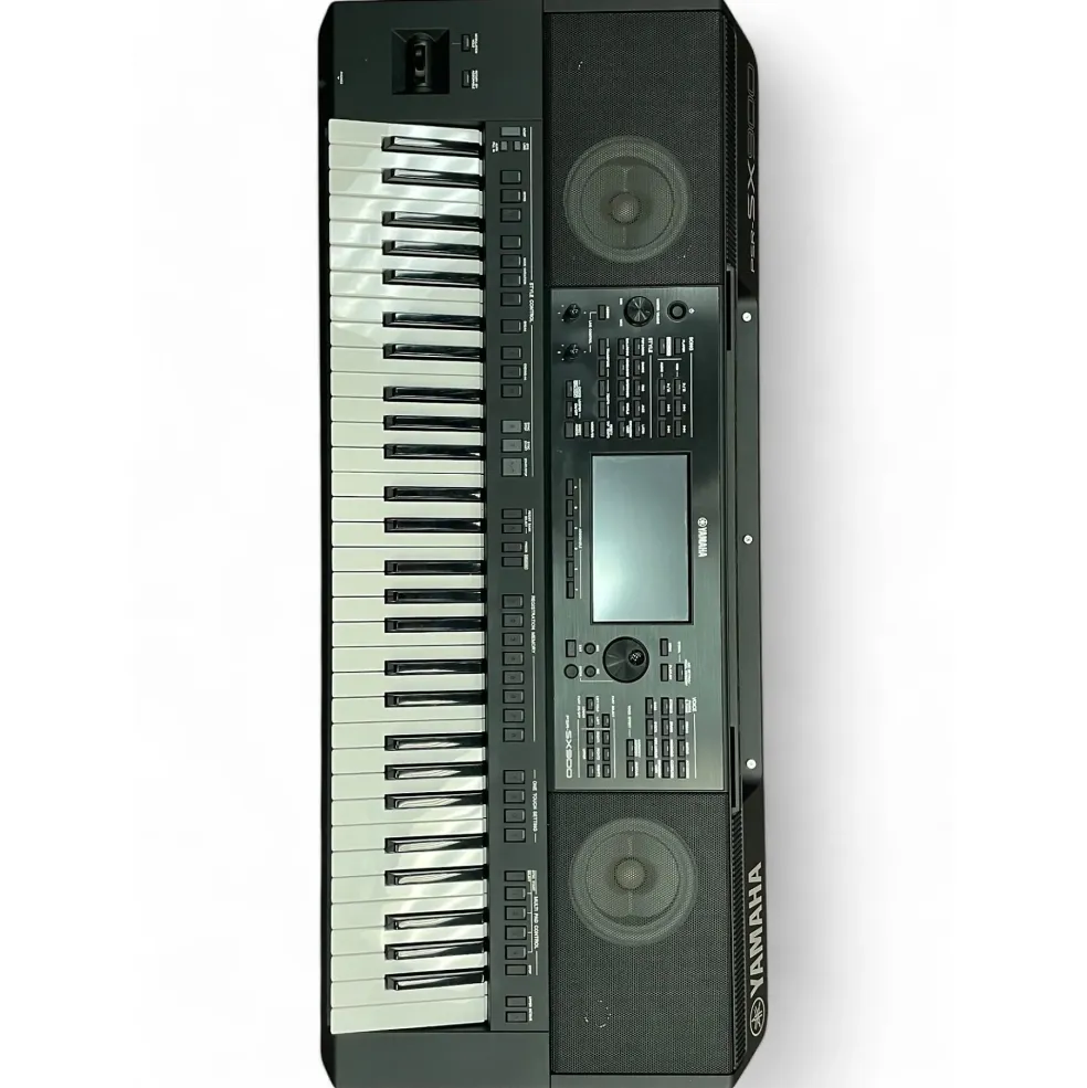 Used Yamaha PSRSX 900 Arranger Keyboard
