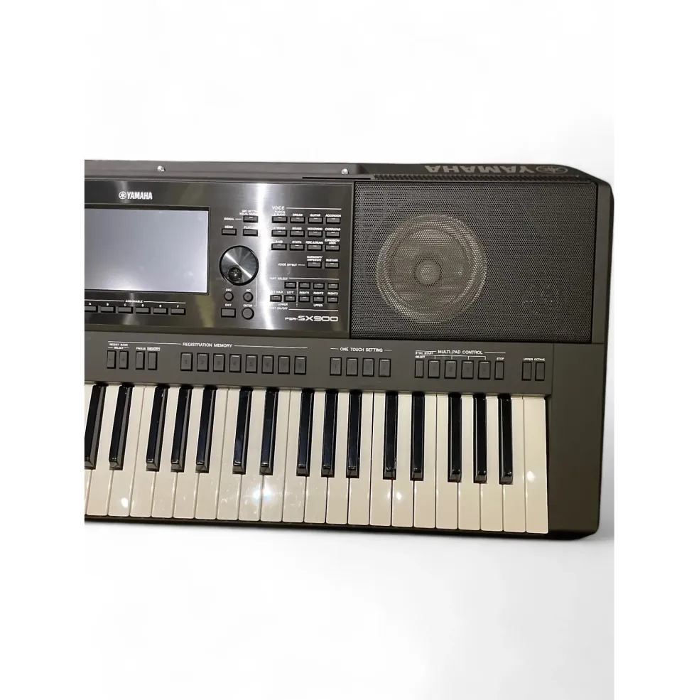 Used Yamaha PSR-SX900 Arranger Keyboard