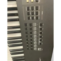 Used Yamaha S80 Portable Keyboard