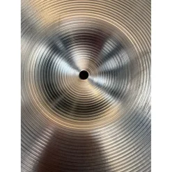 Used Zildjian 18in Avedis Medium Thin Crash Cymbal