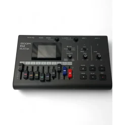 Used Zoom R12 MultiTrack Recorder