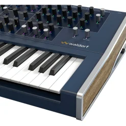 Waldorf Quantum MKII 16-Voice Hybrid Wavetable Synthesizer Keyboard