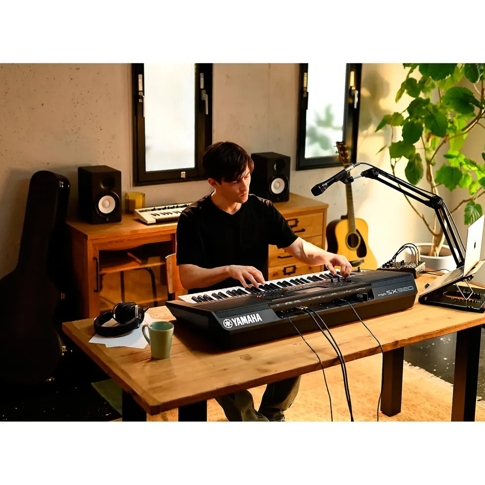 Yamaha PSR-SX920 61-Key High-Level Arranger Keyboard